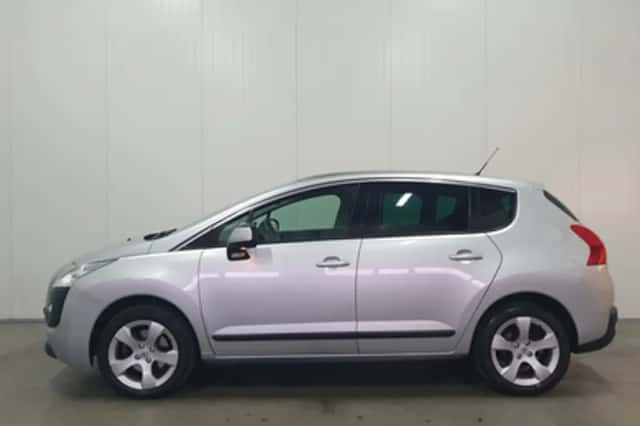 Peugeot 3008 (2013) thumbnail 6