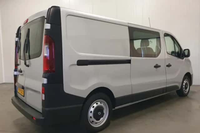 Renault Trafic (2016) thumbnail 3