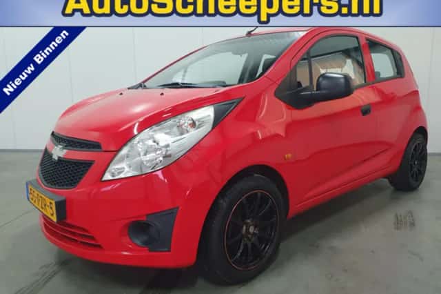 Chevrolet Spark (2011) thumbnail 1