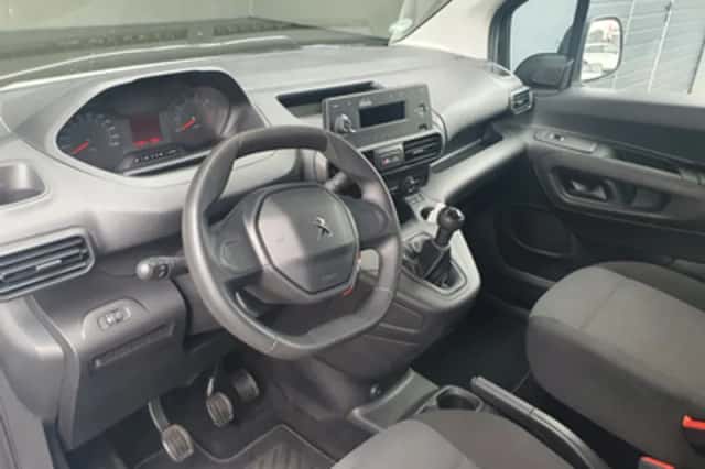 Peugeot Partner (2021) thumbnail 3