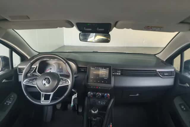 Renault Clio (2023) thumbnail 4