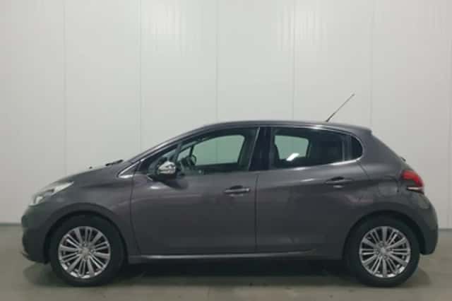 Peugeot 208 (2018) thumbnail 6