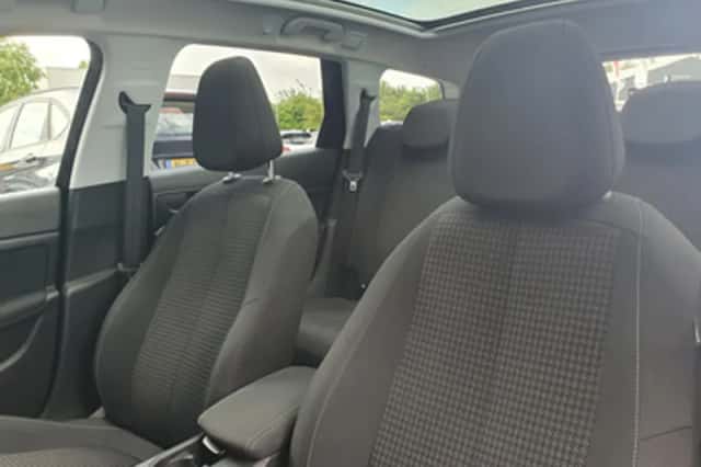 Peugeot 308 (2020) thumbnail 4