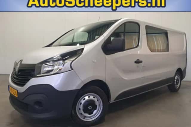 Renault Trafic (2016) thumbnail 1