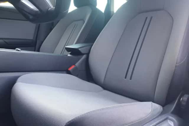 SEAT Leon (2023) thumbnail 5