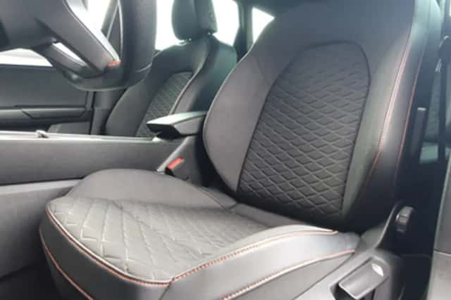 SEAT Leon (2023) thumbnail 4
