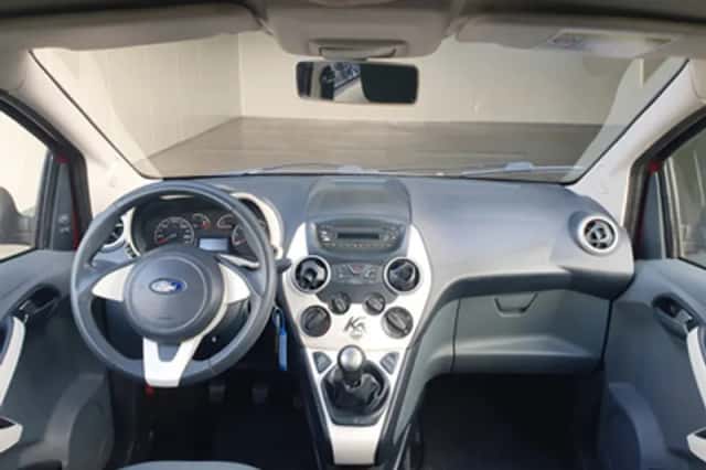 Ford Ka (2009) thumbnail 3
