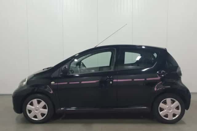 Toyota Aygo (2010) thumbnail 6