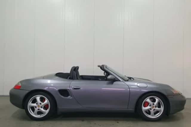 Porsche Boxster (2002) thumbnail 6