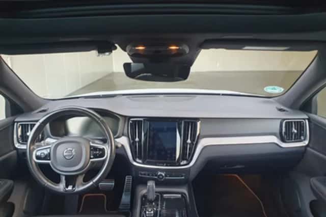 Volvo V60 (2020) thumbnail 4