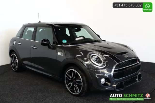 MINI Cooper S (2019) thumbnail 1