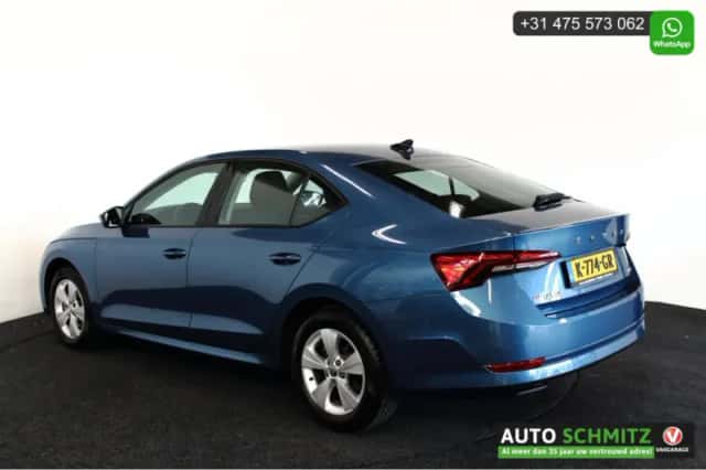 Škoda Octavia (2020) thumbnail 3