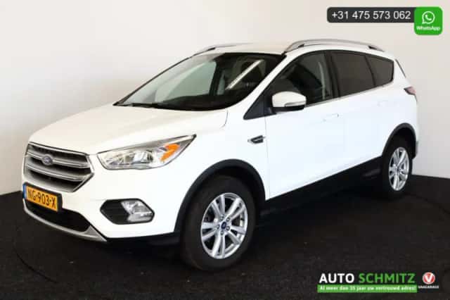 Ford Kuga (2017) thumbnail 2