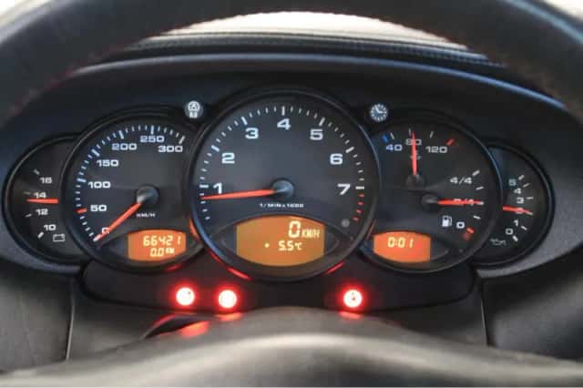 Porsche 911 (1999) thumbnail 5