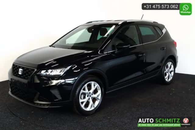 SEAT Arona (2025) thumbnail 2