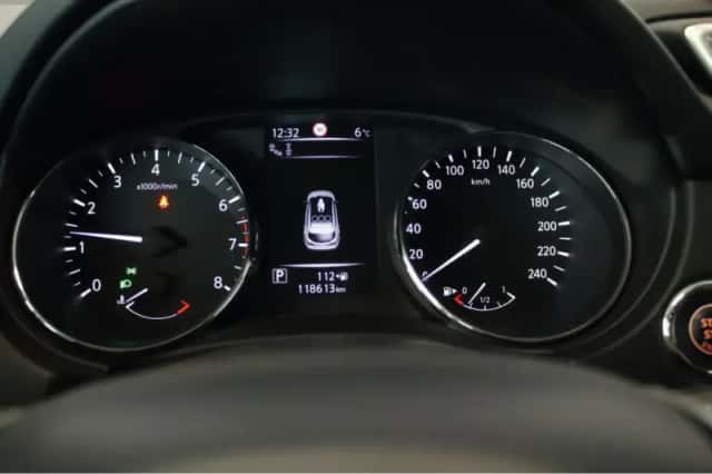 Nissan Qashqai (2015) thumbnail 5
