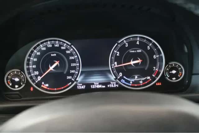 BMW 5-Serie (2014) thumbnail 5