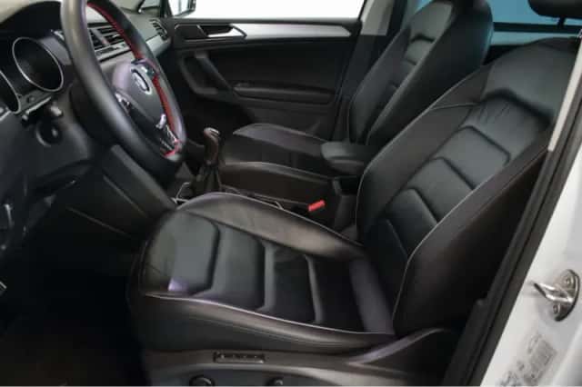 Volkswagen Tiguan (2018) thumbnail 6