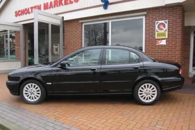Jaguar X-Type (2005) thumbnail 1