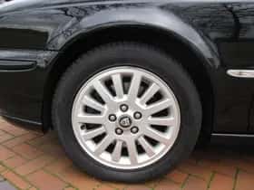 Jaguar X-Type (2005) thumbnail 14