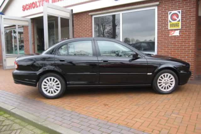 Jaguar X-Type (2005) thumbnail 6
