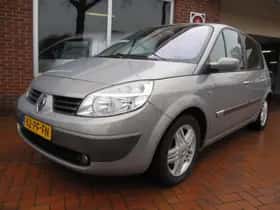 Renault Scénic (2004) thumbnail 2