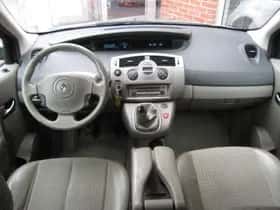 Renault Scénic (2004) thumbnail 10