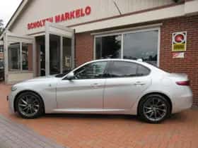 Alfa Romeo Giulia (2017)