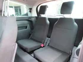 Peugeot 5008 (2011) thumbnail 14