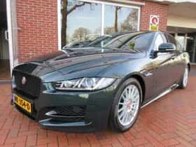 Jaguar XE (2017) thumbnail 2
