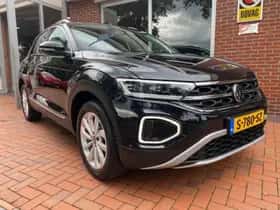 Volkswagen T-Roc (2022) thumbnail 5