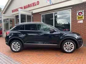 Volkswagen T-Roc (2022) thumbnail 6