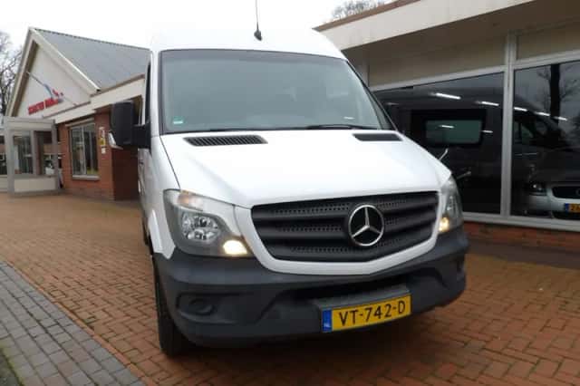 Mercedes-Benz Sprinter (2016) thumbnail 4