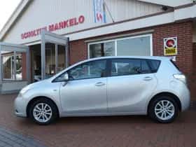 Toyota VERSO (2011)