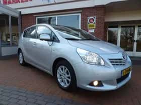 Toyota VERSO (2011) thumbnail 6