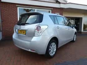 Toyota VERSO (2011) thumbnail 8