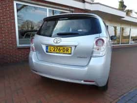 Toyota VERSO (2011) thumbnail 9