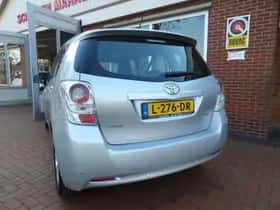 Toyota VERSO (2011) thumbnail 10