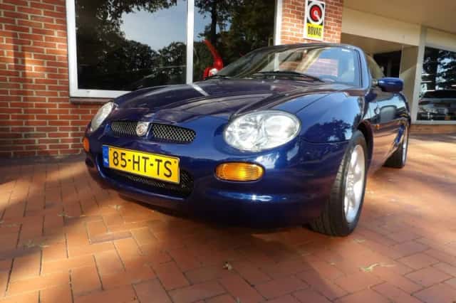 MG F (1999) thumbnail 3