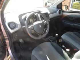 Peugeot 108 (2015) thumbnail 12