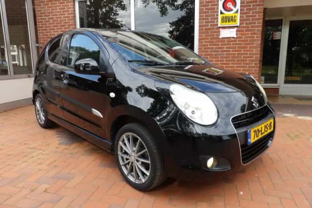 Suzuki Alto (2010) thumbnail 5