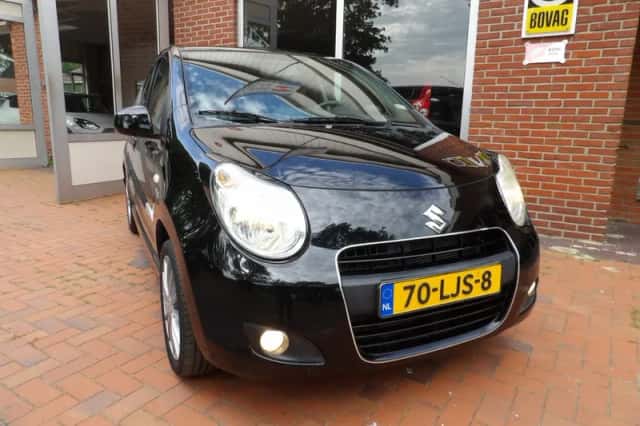 Suzuki Alto (2010) thumbnail 6