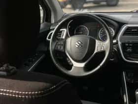 Suzuki SX4 S-Cross (2016) thumbnail 11