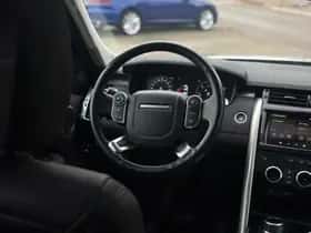 Land Rover Discovery (2018) thumbnail 11