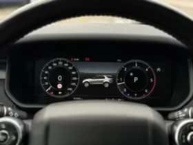 Land Rover Discovery (2018) thumbnail 12