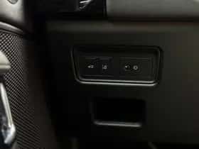 Land Rover Discovery (2018) thumbnail 14