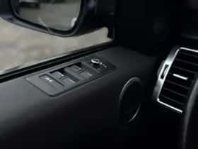 Land Rover Discovery (2018) thumbnail 15