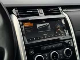 Land Rover Discovery (2018) thumbnail 23