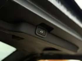 Land Rover Discovery (2018) thumbnail 37