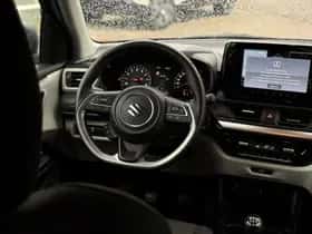 Suzuki Swift (2025) thumbnail 11